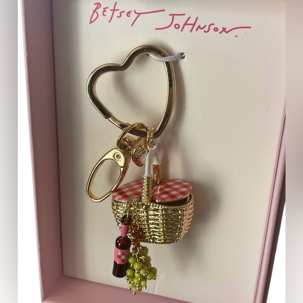 BETSEY JOHNSON Gingham Picnic Basket with Grapes & Wine Keychain / Bag Charm